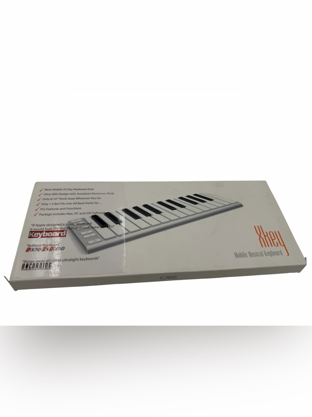 CME Xkey 25-key Mobile Keyboard Controller - Silver